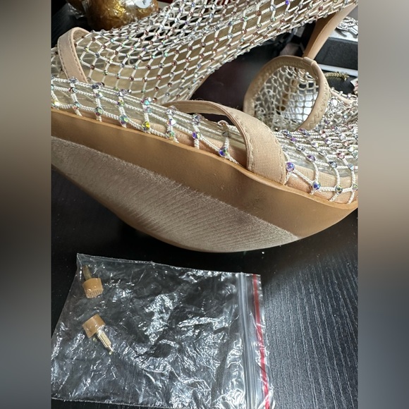 Femi Florence Stretch Mesh Rhinestone Sparkle Bootie Heels in Tan Nude Size 11 - Picture 14 of 17